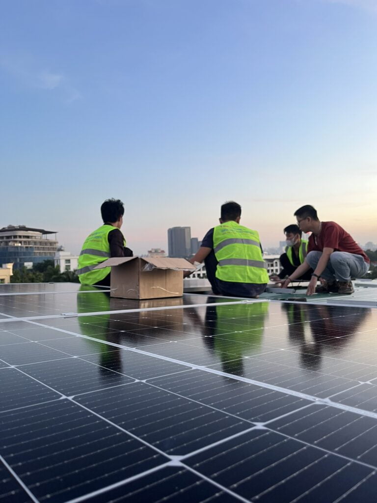 Lắp điện mặt trời tại Tây Hồ 6,6kW